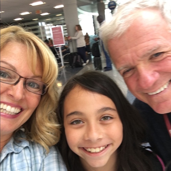 Meet your Posher - Picture 2 of 8